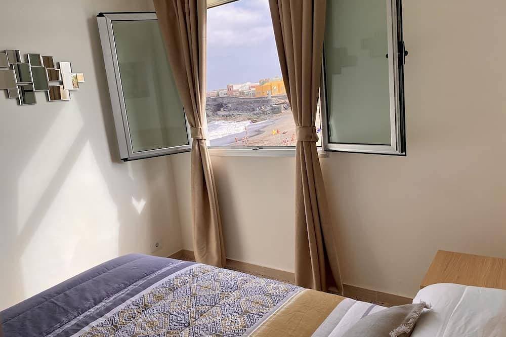 Foto 2 von 30: Nice apartment with large terrace facing the sea