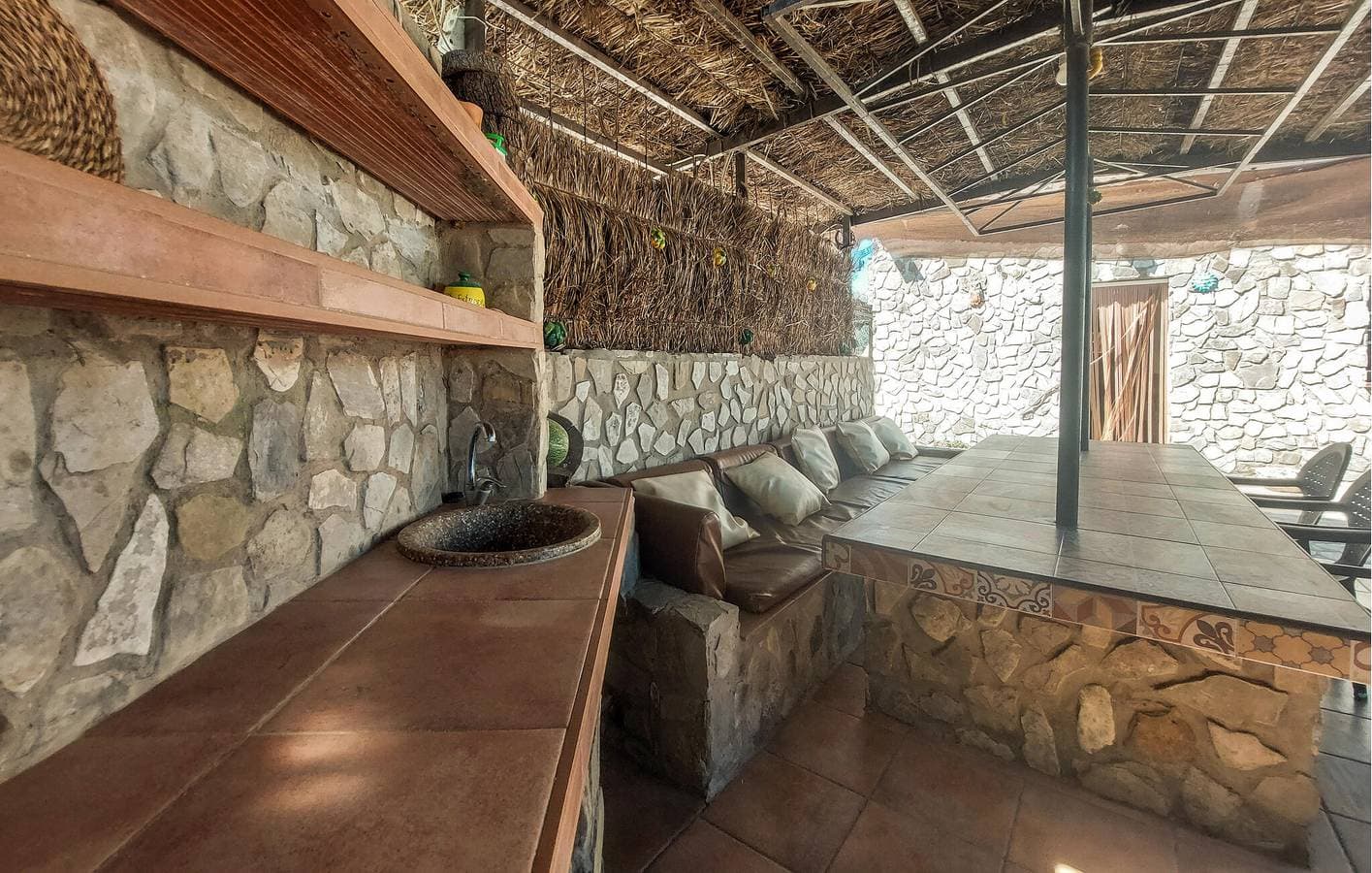 Foto 13 von 25: Geräumige 170 m² große Ferienwohnung mit Pool, WLAN und Parkplatz in der Nähe von San José de Malcocinado