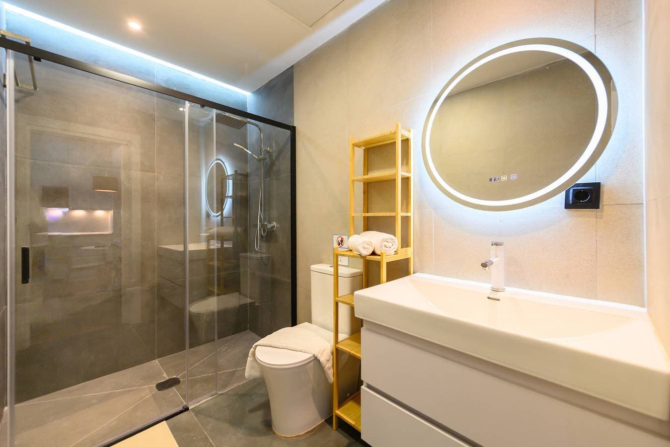 Foto 4 von 33: M (Nda11Bii)Acogedor estudio interior con todas la