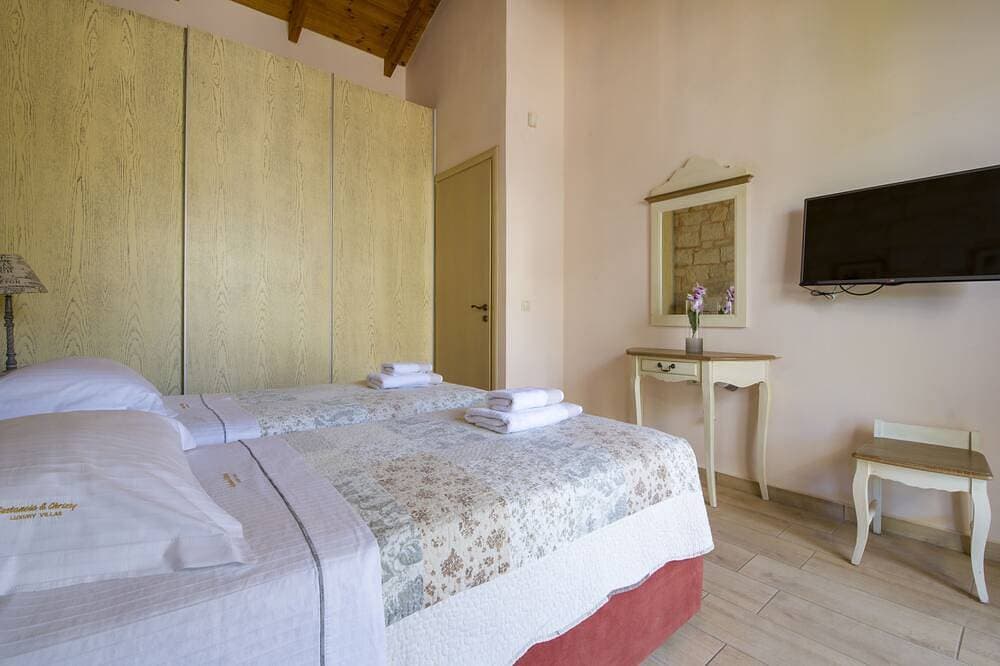 Foto 5 von 30: Villa Christy 150 Meter vom Strand entfernt mit privatem Pool und Kamin