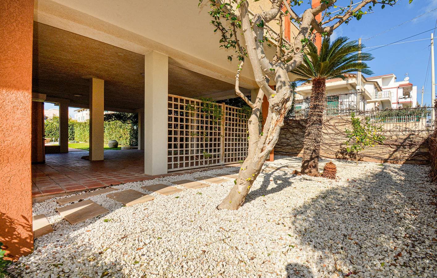 Foto 12 von 19: Luxuriöse Wohnung mit Meerblick, Pool und Terrasse in Sampieri