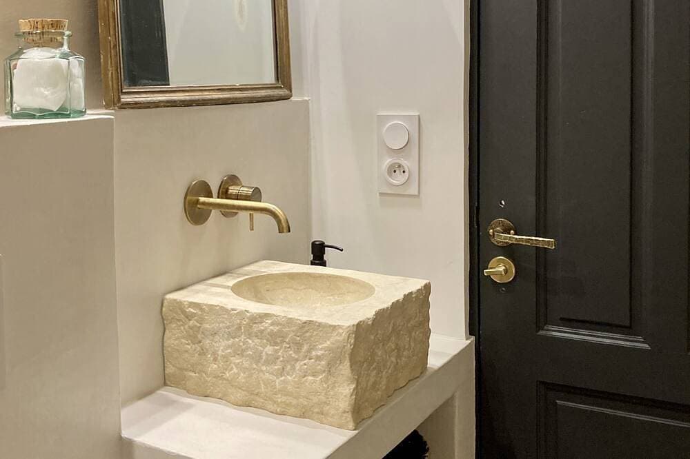 Foto 5 von 30: Bon-Henri-4*-Gîte-Exklusiv-Ensuite mit Bad-Gartenblick