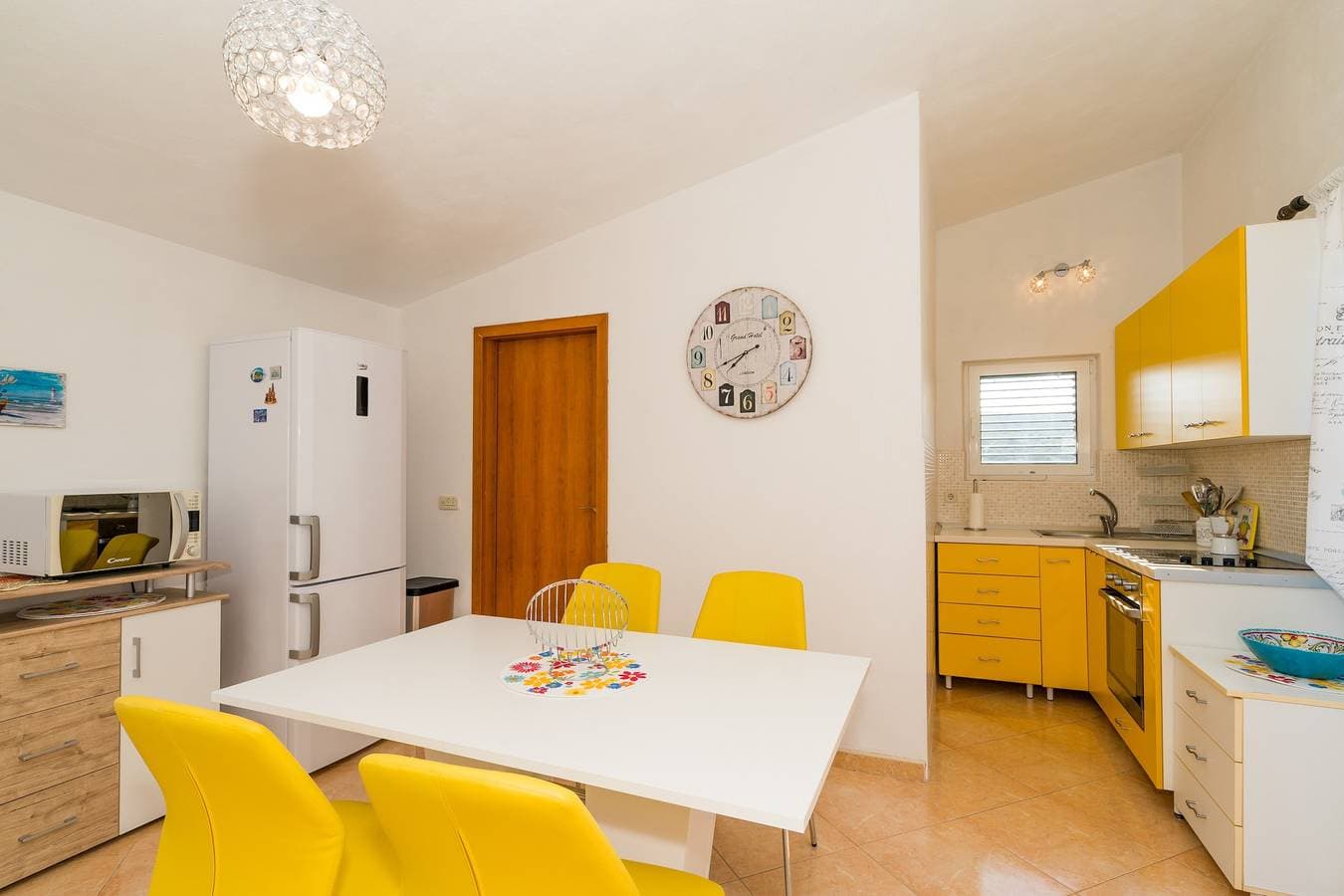 Foto 12 von 24: 1-Zimmer-Ferienwohnung mit Terrasse und Meerblick Necujam, Solta A-16729-a