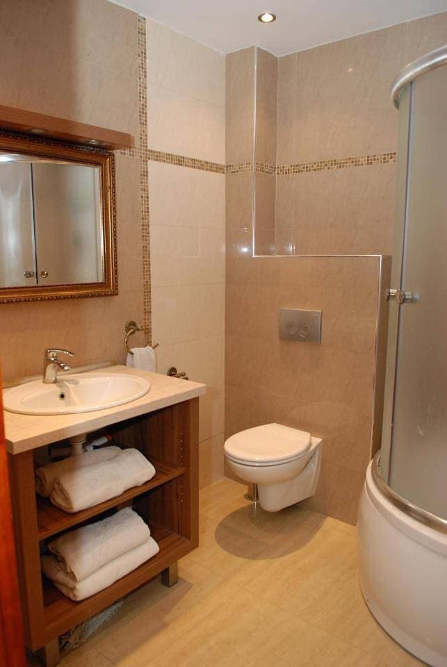 Foto 7 von 11: Double Room with Balcony