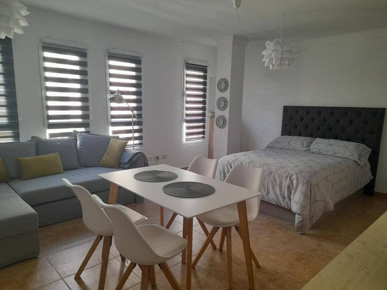Foto 9 von 54: One-Bedroom Apartment