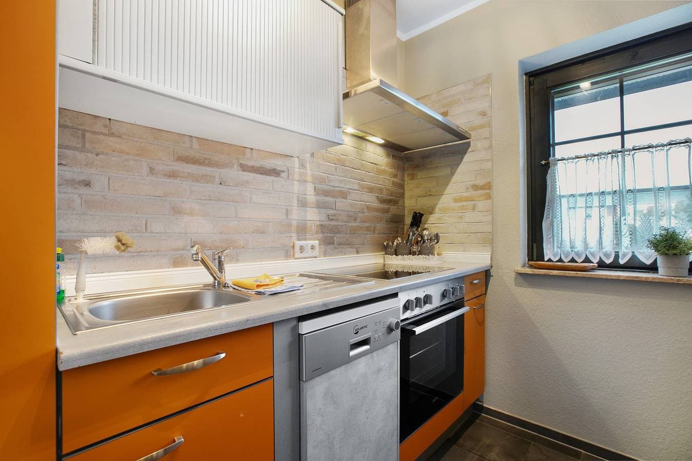 Foto 7 von 25: Ferienhaus „Deichkönig“ direkt im Kurzentrum, privater Terrasse und WLAN