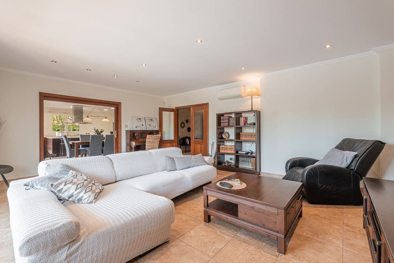 Foto 5 von 24: Villa 'S'Olivera de María' mit Bergblick, Pool, Whirlpool und privatem Grill