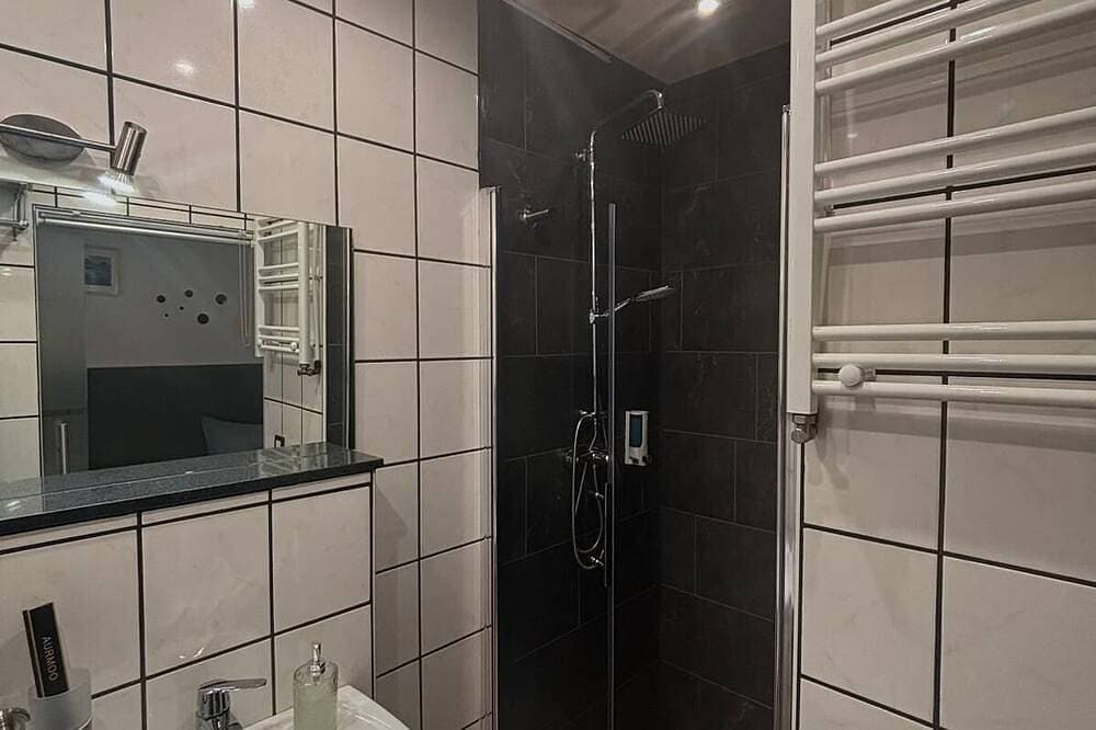 Foto 13 von 30: Zweibett-Apartment im Apartmenthaus Wertheim