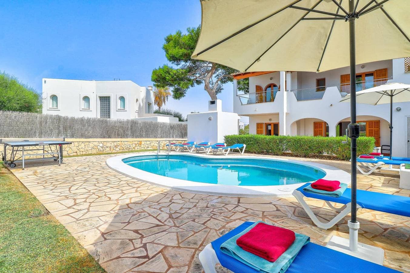 Foto 4 von 28: Villa für 8 Personen mit Garten