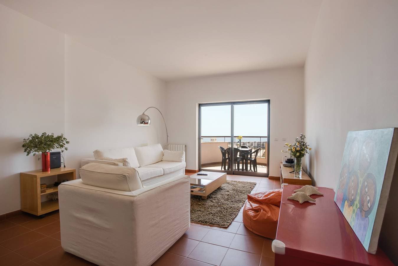 Foto 6 von 27: Meia Praia Beach Apartment mit Meerblick, Pool, WLAN, Balkon und Garten