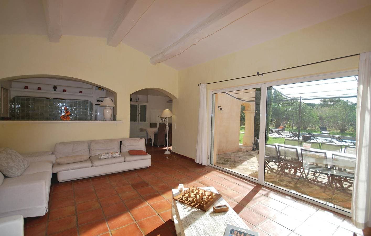 Foto 3 von 31: Luxus-Wohnung mit Pool und Parkplatz in Ramatuelle