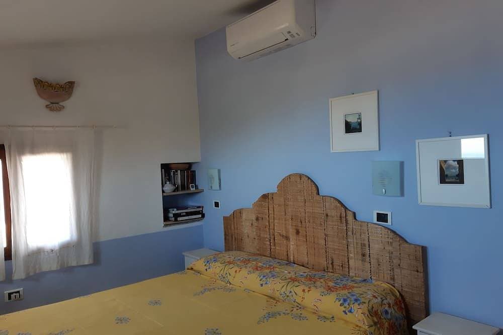 Foto 4 von 30: Ferienwohnung - La MaddalenaWohnung in einer Wohnanlage