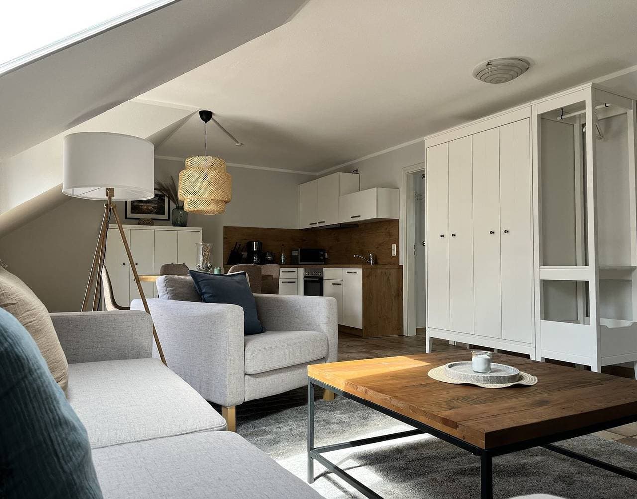 Foto 4 von 8: Ferienwohnung "Wohndiele 2" - im Dachgeschoss ca.50 m² Wohnfläche für 2 Personen