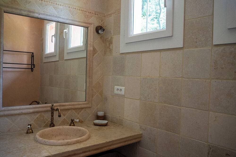 Foto 11 von 30: Pleasant single-storey house, sleeps 7, unobstructed view, private pool.