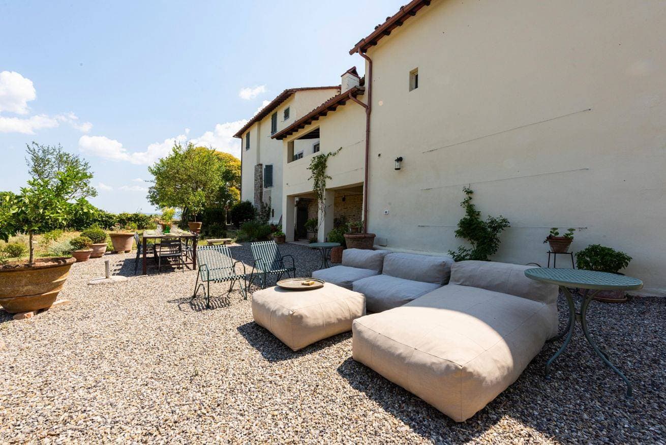 Foto 8 von 43: Villa für 10 Personen mit Garten