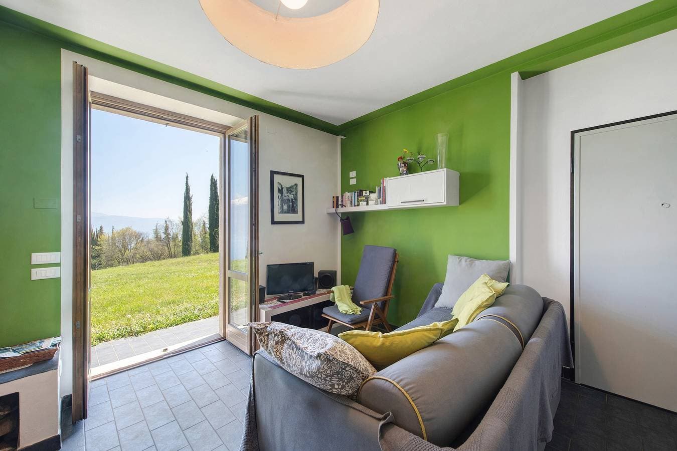 Foto 13 von 42: Villa „Agriturismo Casa Del Castagneto“ mit Seeblick, privater Terrasse & WLAN