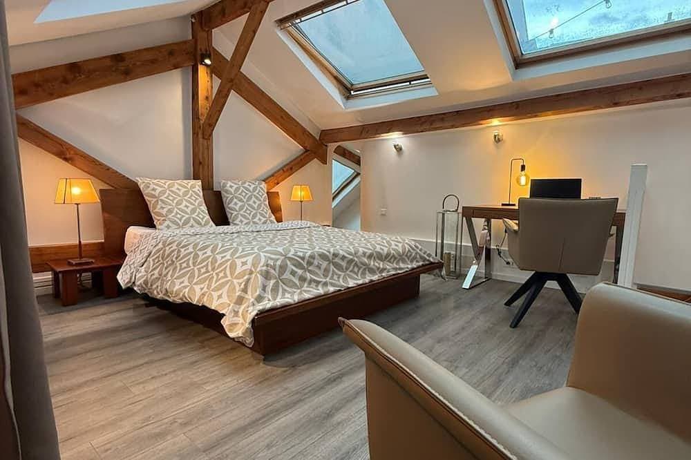 Foto 4 von 11: Stunning Duplex In The Heart Of The City Center With Underground Parking Included, 10 Minutes From Paris