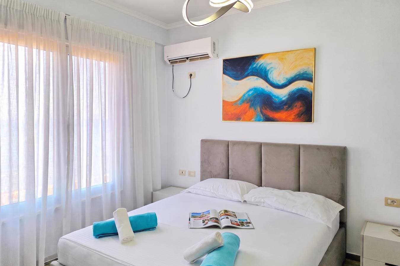 Foto 4 von 42: Beachfront & Sea View Apartment 101
