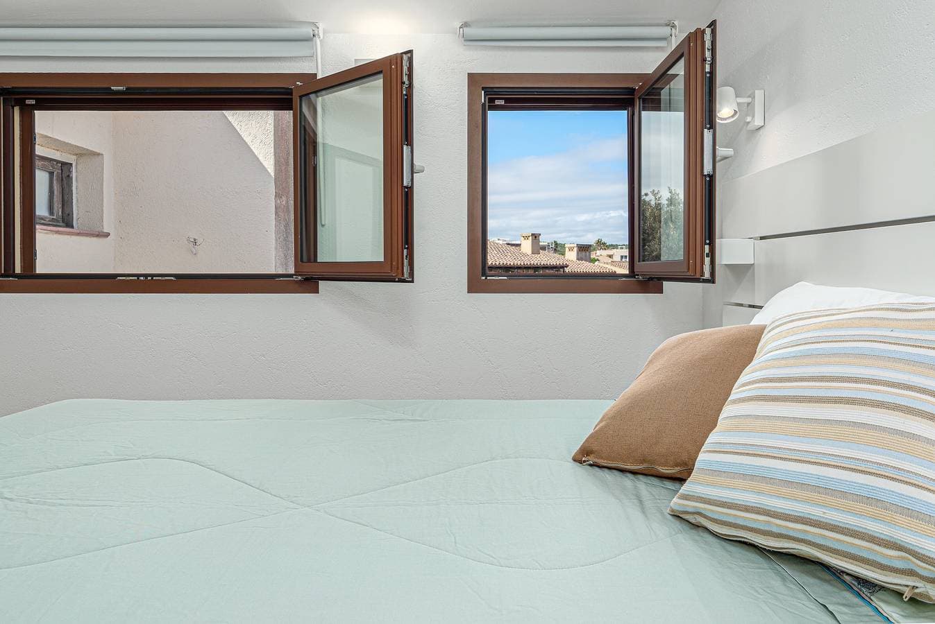 Foto 12 von 21: Apartment 'Ginepro' mit Meerblick, WLAN und Klimaanlage