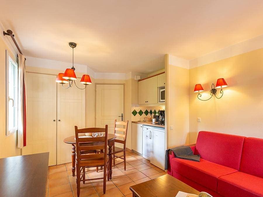 Foto 5 von 35: Pierre & Vacances Résidence La Villa Maldagora - Studio 3 personen - - Terasse