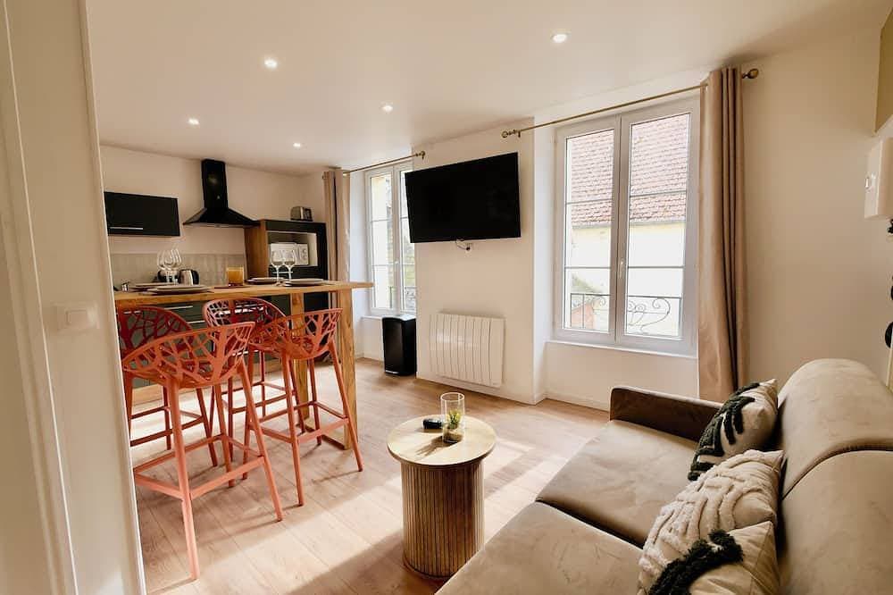 Foto 8 von 14: D-Day Suites - carentanlocation.fr: Dune - Downtown - Sleeps 4 / 2 min from the train station