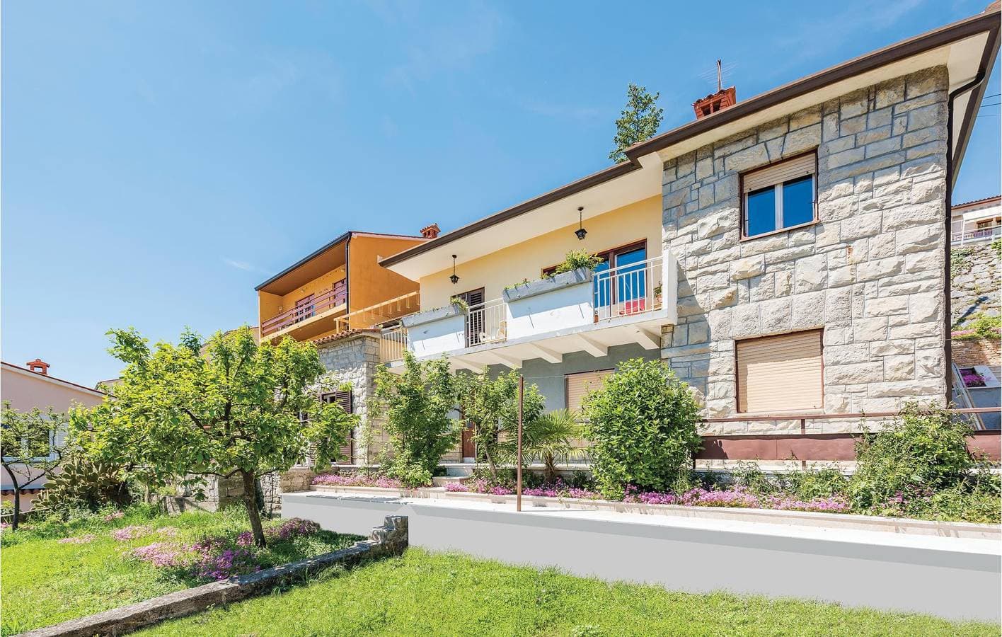Foto 2 von 20: Wohnung im Erdgeschoss mit Meerblick, Terrasse und 100 m zum Strand