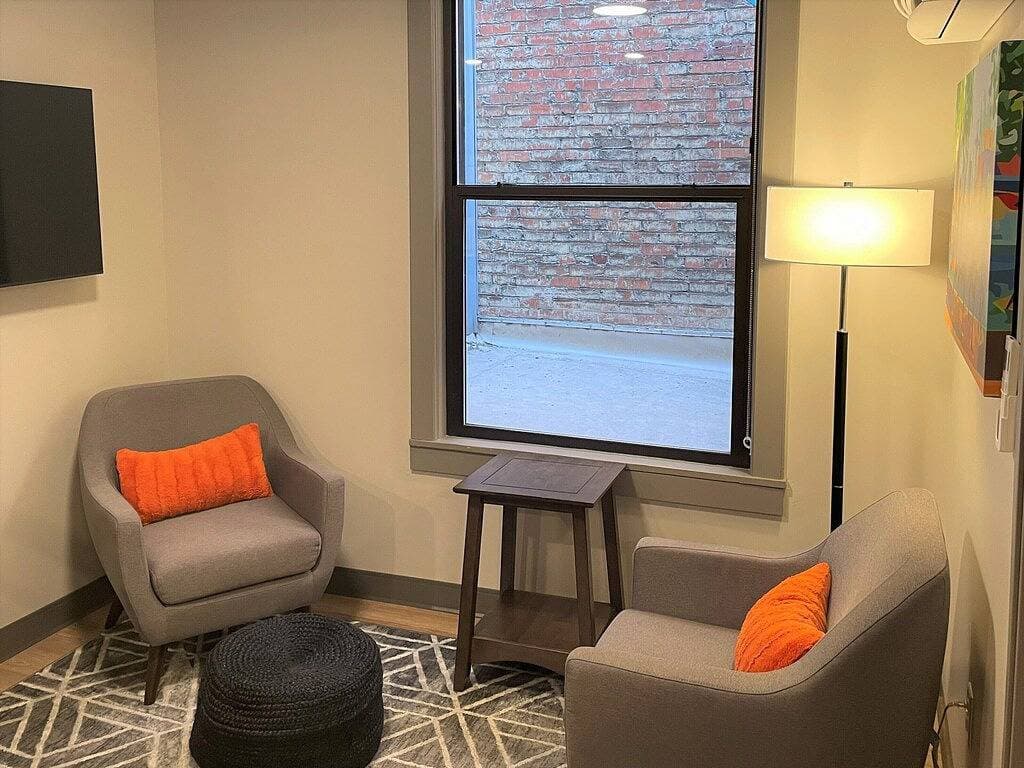 1 Bed Outstanding Travel Apartment Perfect for Nomadic Living 1