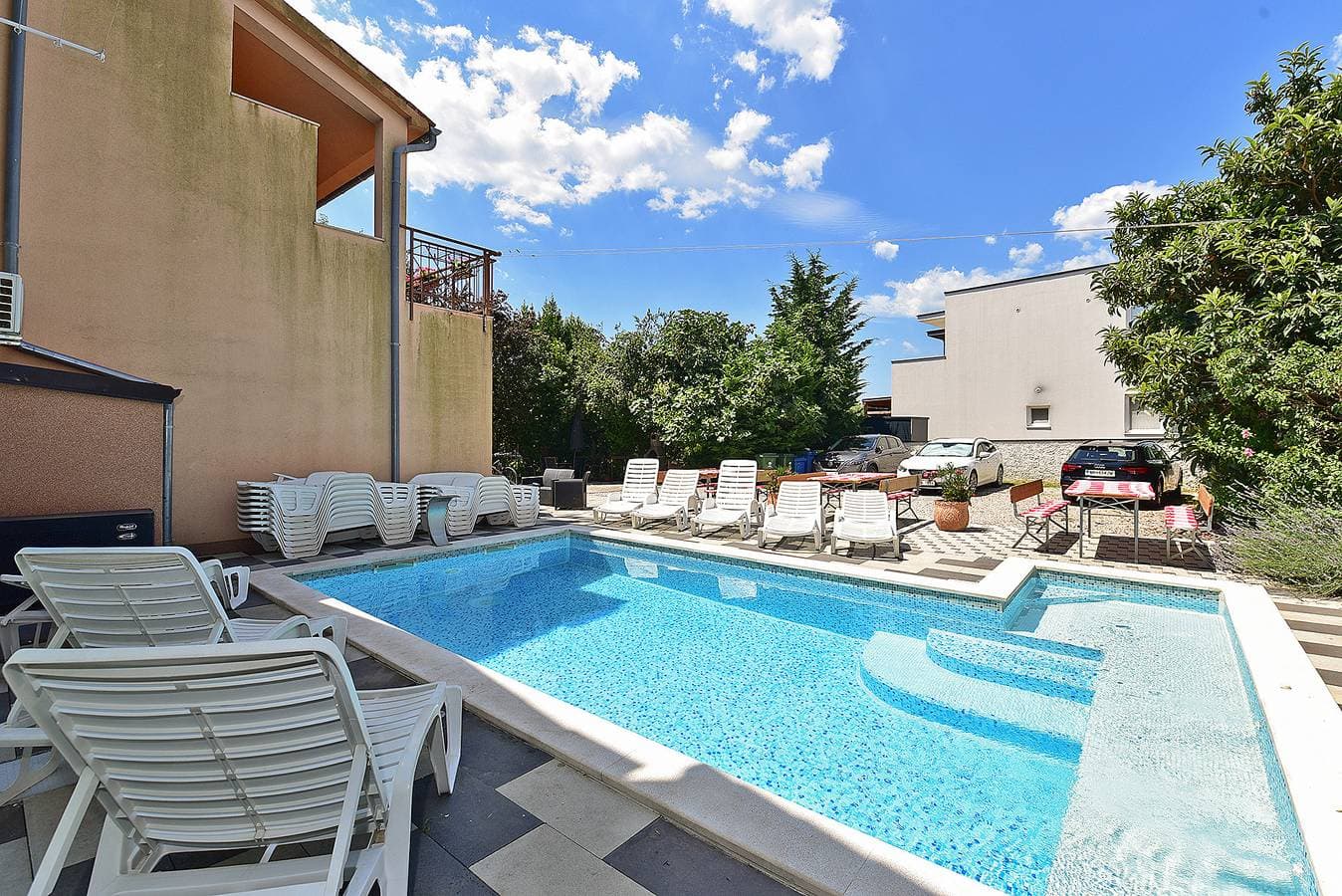 Foto 9 von 42: Ferienwohnung für 4 Personen mit Pool