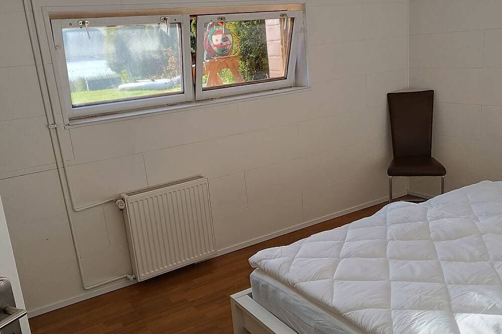 Foto 7 von 30: Ferienhaus mit Seezugang, Steg, Ruderboot, Fasssauna und Wallbox