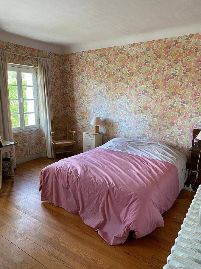 Foto 4 von 27: Eight-Bedroom House