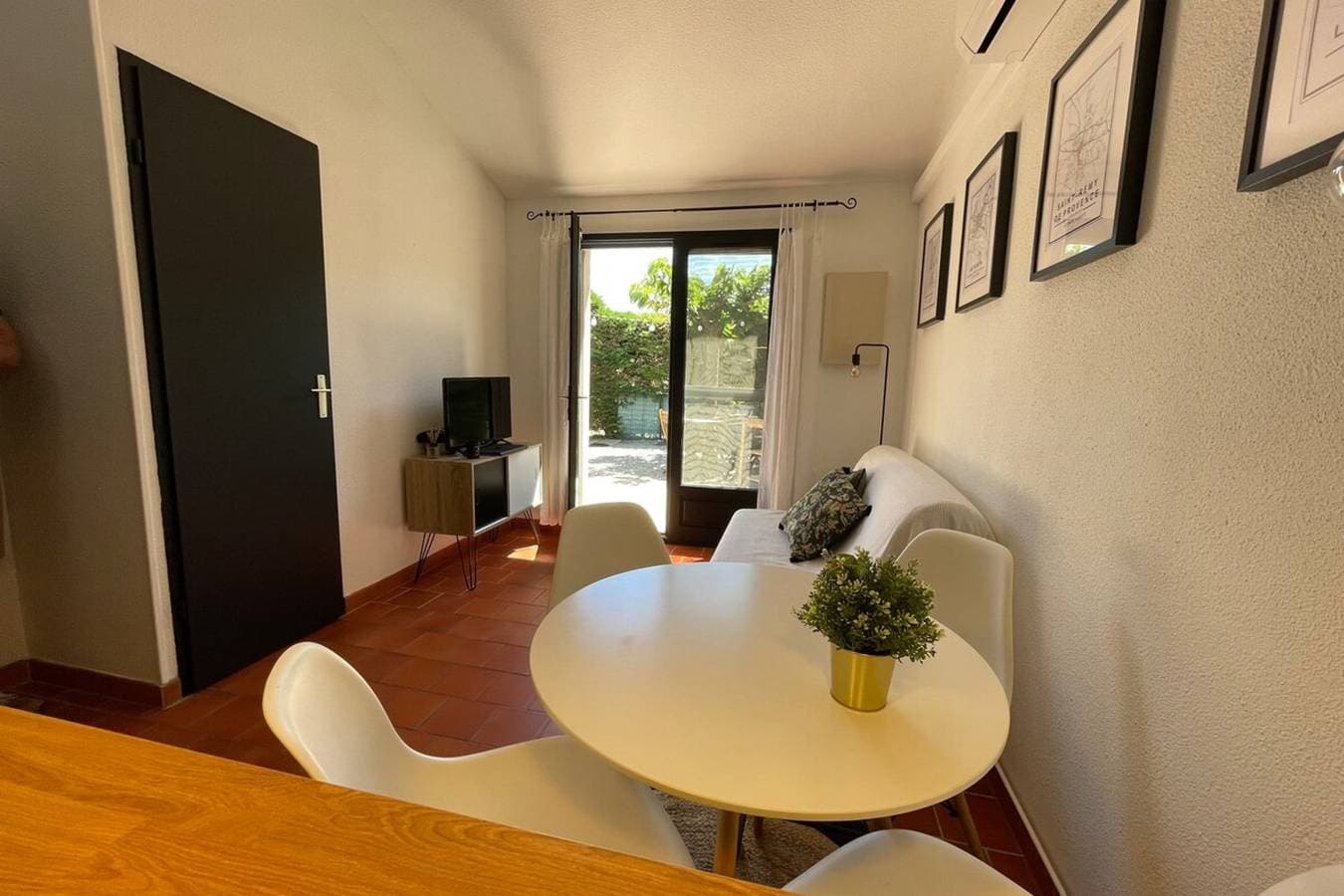 Foto 5 von 15: Cottage für 4 Personen mit Pool