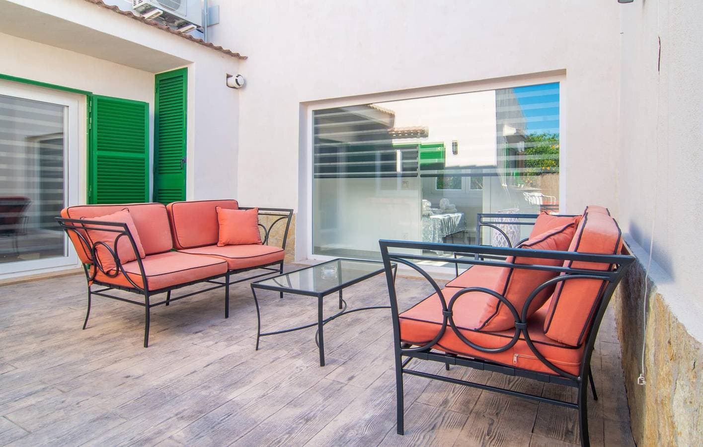 Foto 10 von 37: Luxuriöse Strandwohnung mit Pool und Terrasse