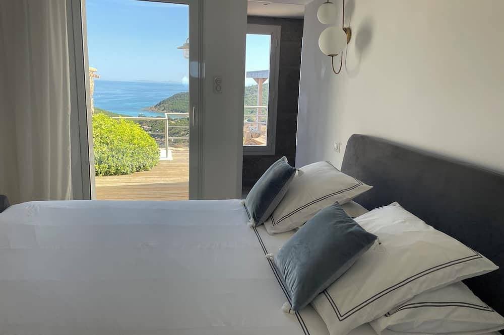 Foto 4 von 30: Luxusvilla 5 * Panorama Meerblick mit privatem beheiztem Pool + Spa