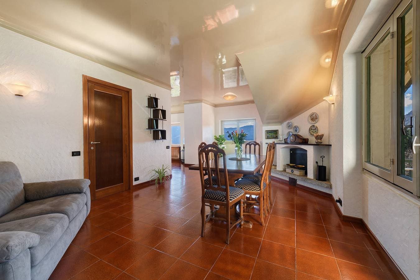 Foto 6 von 37: Ferienwohnung 'Finestra Sul Lago Bellagio' mit Seeblick, privater Terrasse & WLAN