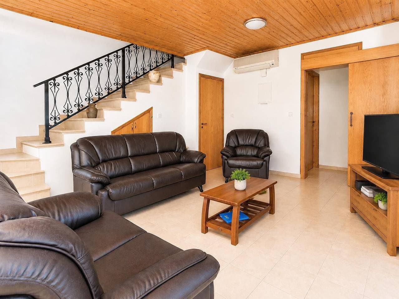 Foto 9 von 31: Villa für 6 Personen mit Terrasse