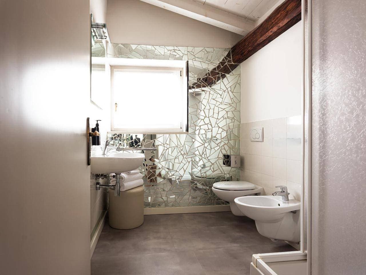 Foto 9 von 10: One-Bedroom Apartment with Spa Bath