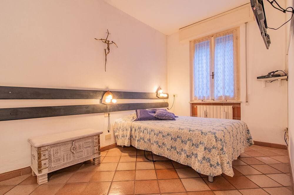 Foto 7 von 30: Spacious villa just a few steps from Paolina Beach.