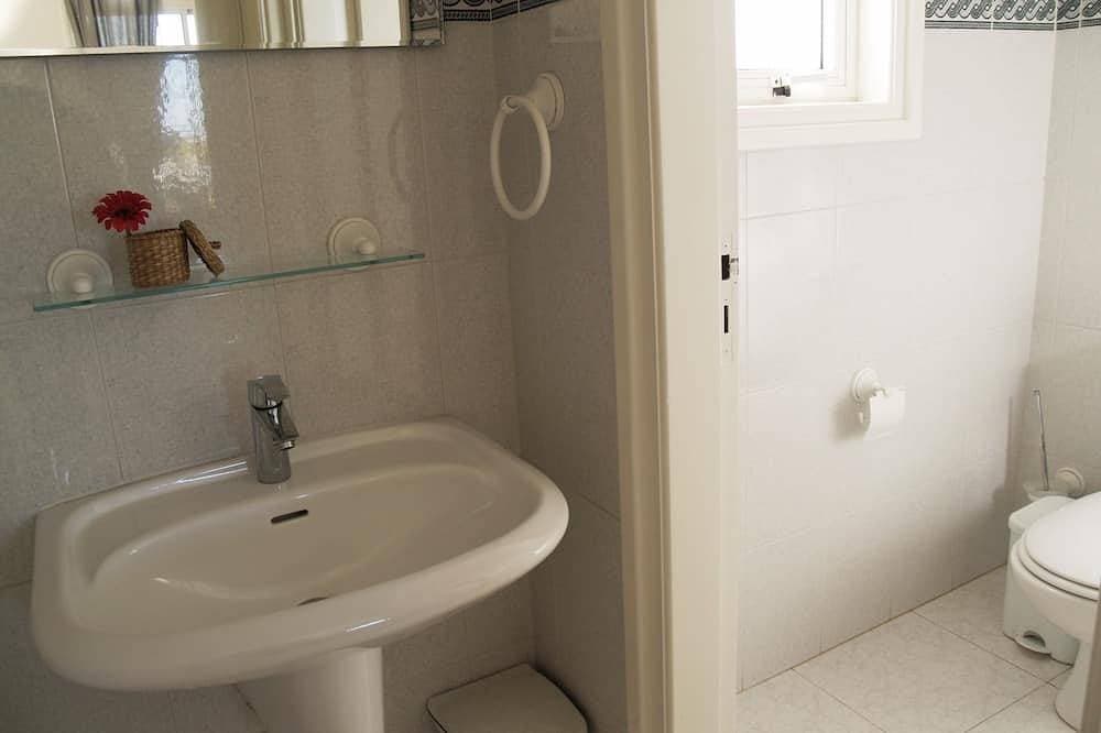 Foto 5 von 15: Villa Christina Bett Villa-BBQ-Free WIFI-Close Protaras Beach