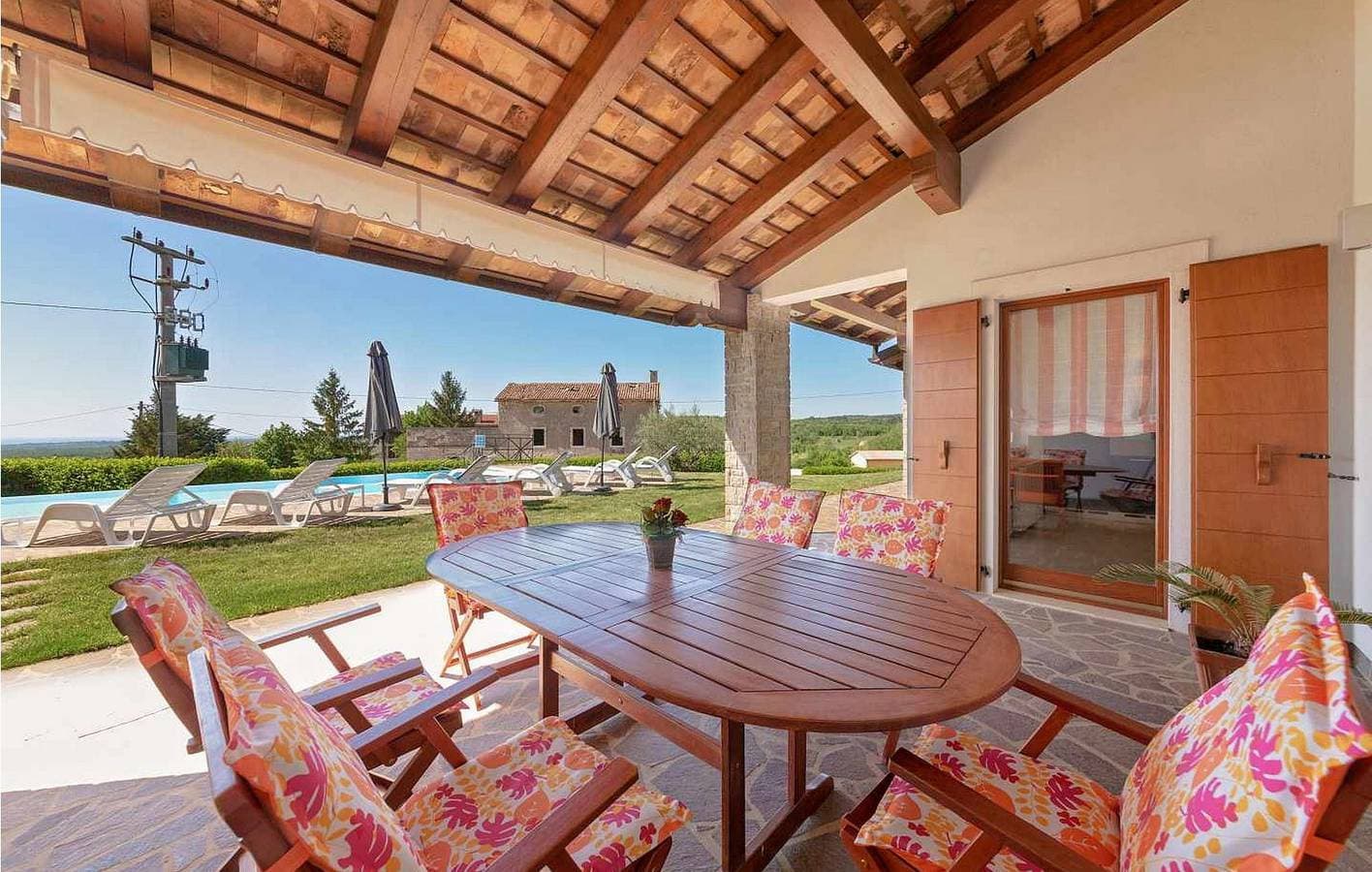 Foto 7 von 50: Geräumige 2-Zimmer-Wohnung mit Terrasse, WLAN und Parkplatz in Visnjan
