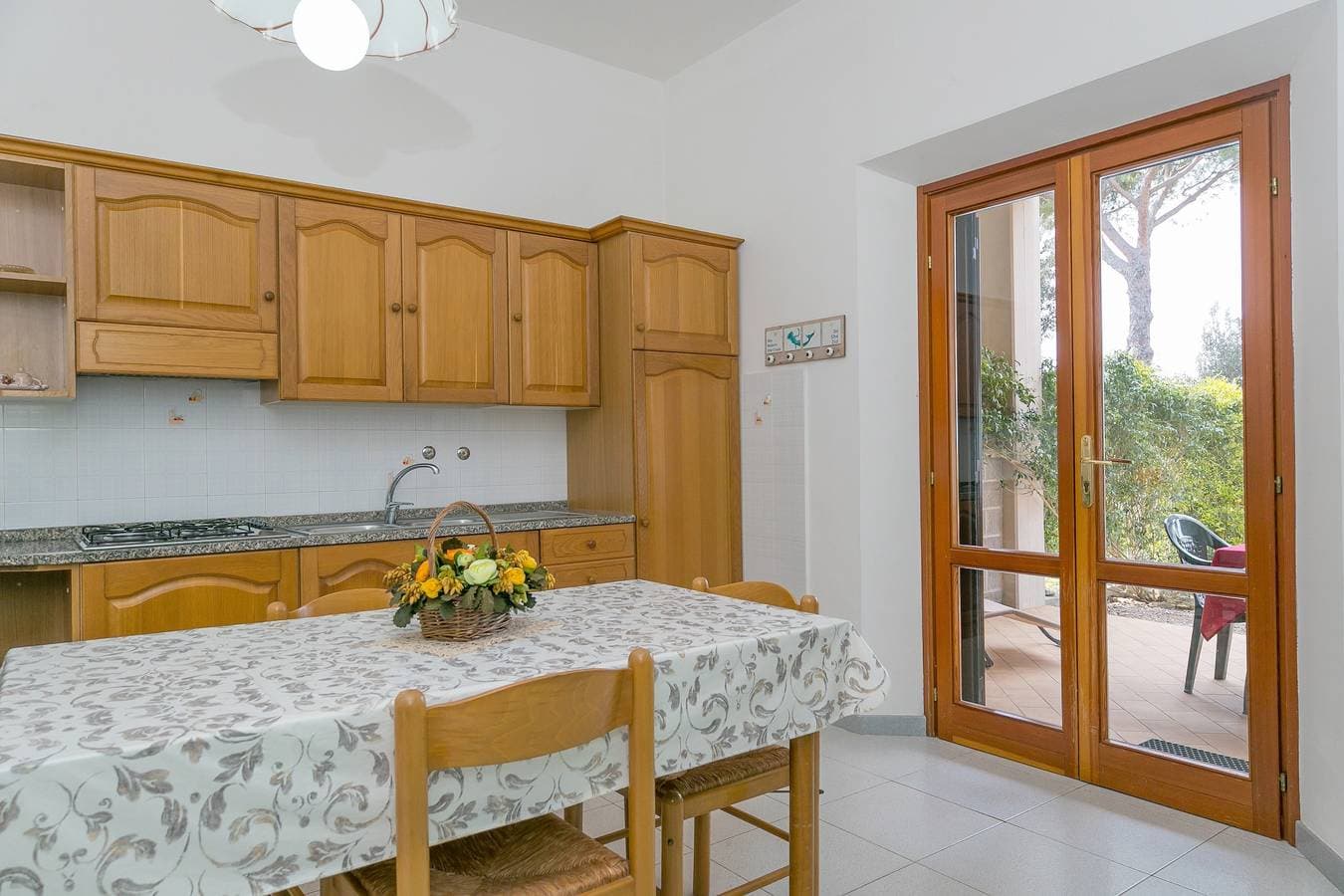 Foto 11 von 22: Bauernhof 'Agriturismo I Debbi - L'Olivo' mit privater Veranda, WLAN und Klimaanlage