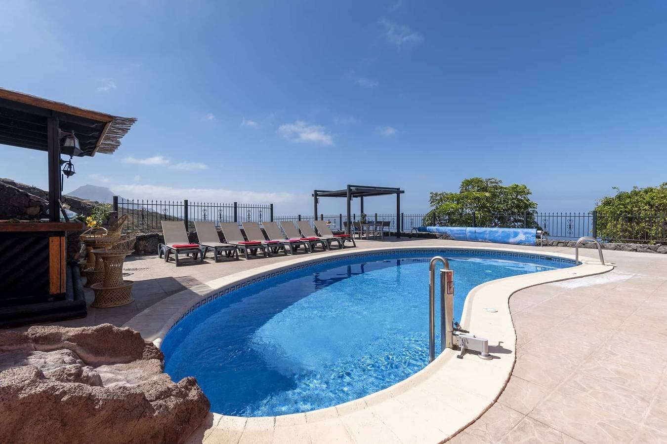 Villa El Mirador 6 Bedrooms 1