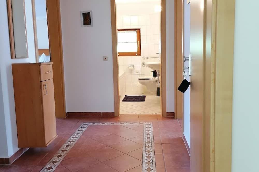 Foto 8 von 28: Ferienwohnung in herrlicher Lage mit großer Terrasse und schönem Bergblick