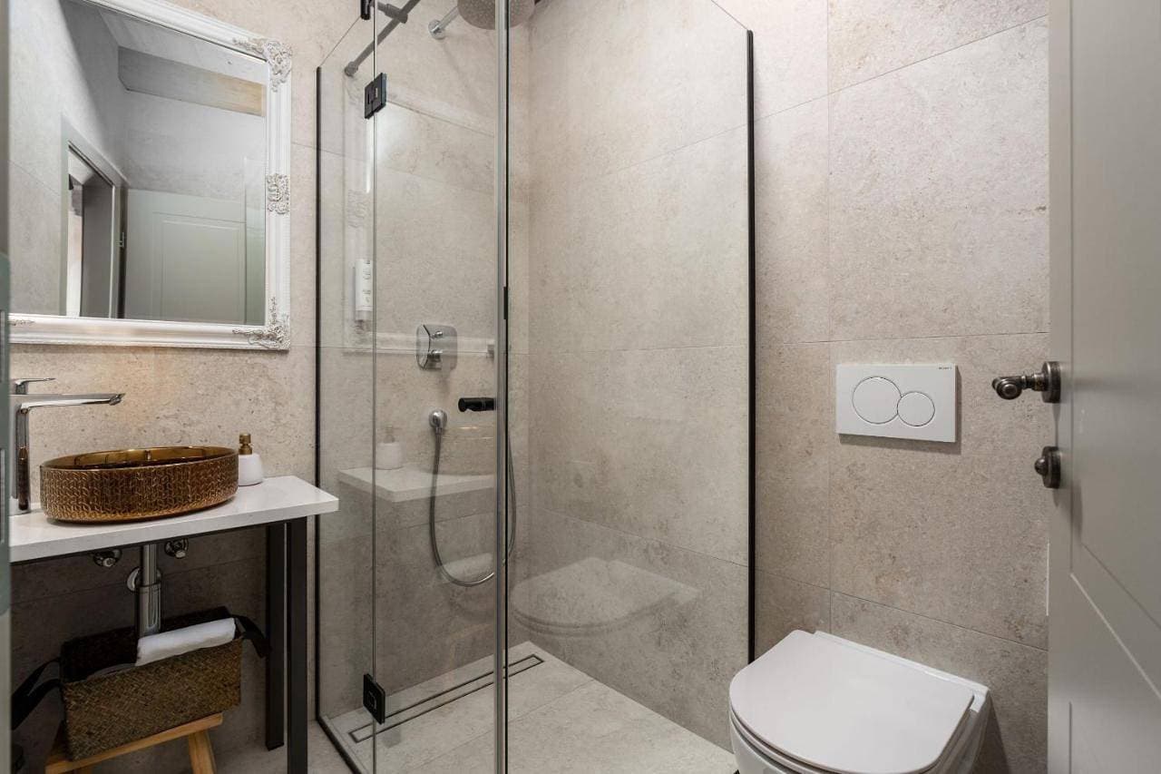 Foto 11 von 14: Twin Room with Private Bathroom