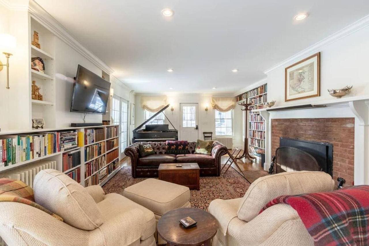 Beautifully Restored Home in Manchester Village 1
