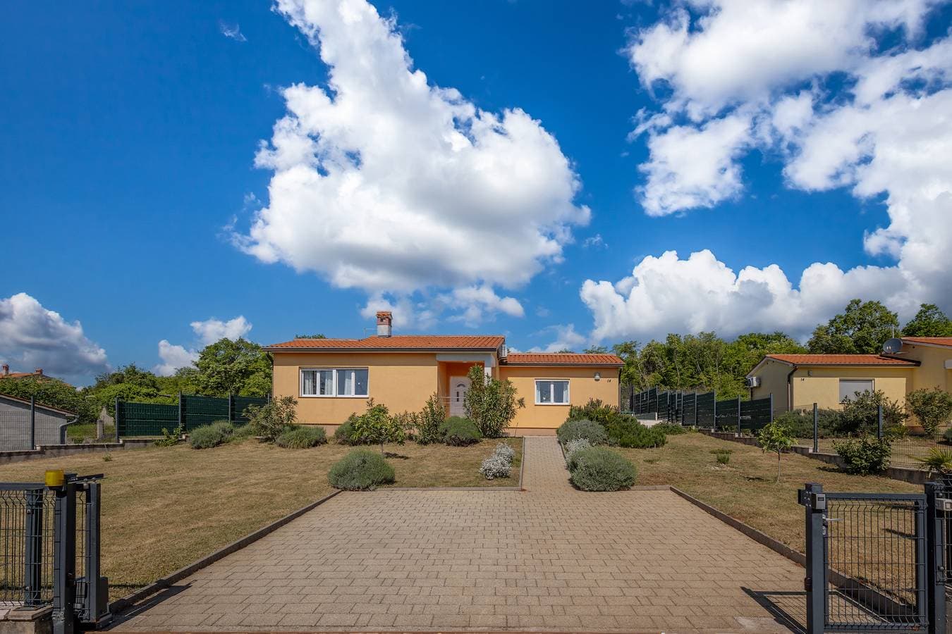 Foto 2 von 35: Aurea Villa with Private Pool - Labin