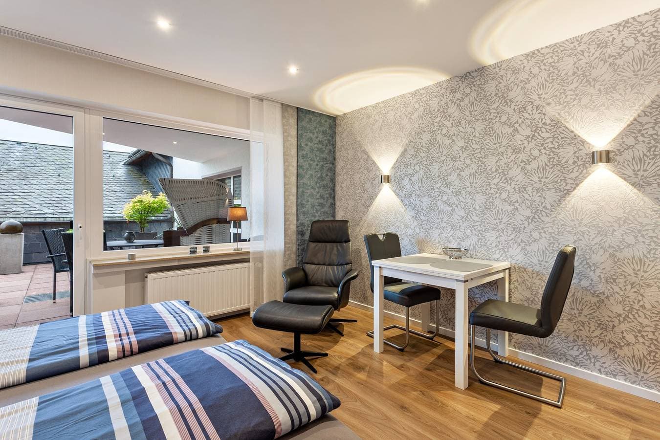 Foto 6 von 32: Haus Schönblick - Ferienwohnung 5 mit Bergblick, Privatterrasse und Wi-Fi