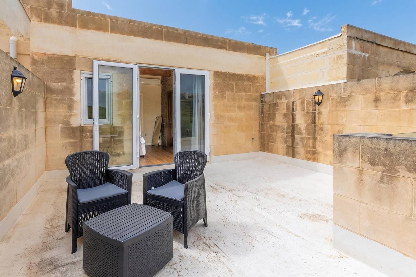 Foto 12 von 44: Solaris Gozitan Villa With Pool