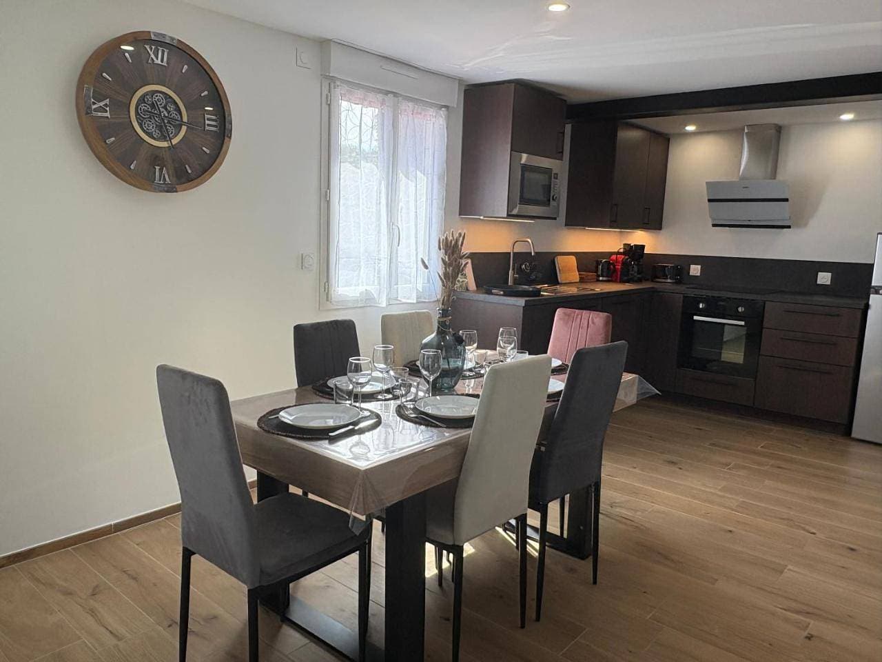 Foto 9 von 28: Three-Bedroom Holiday Home