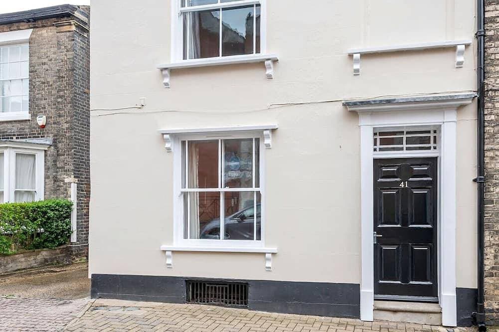 Centre of Bury St Edmunds - Flat 1