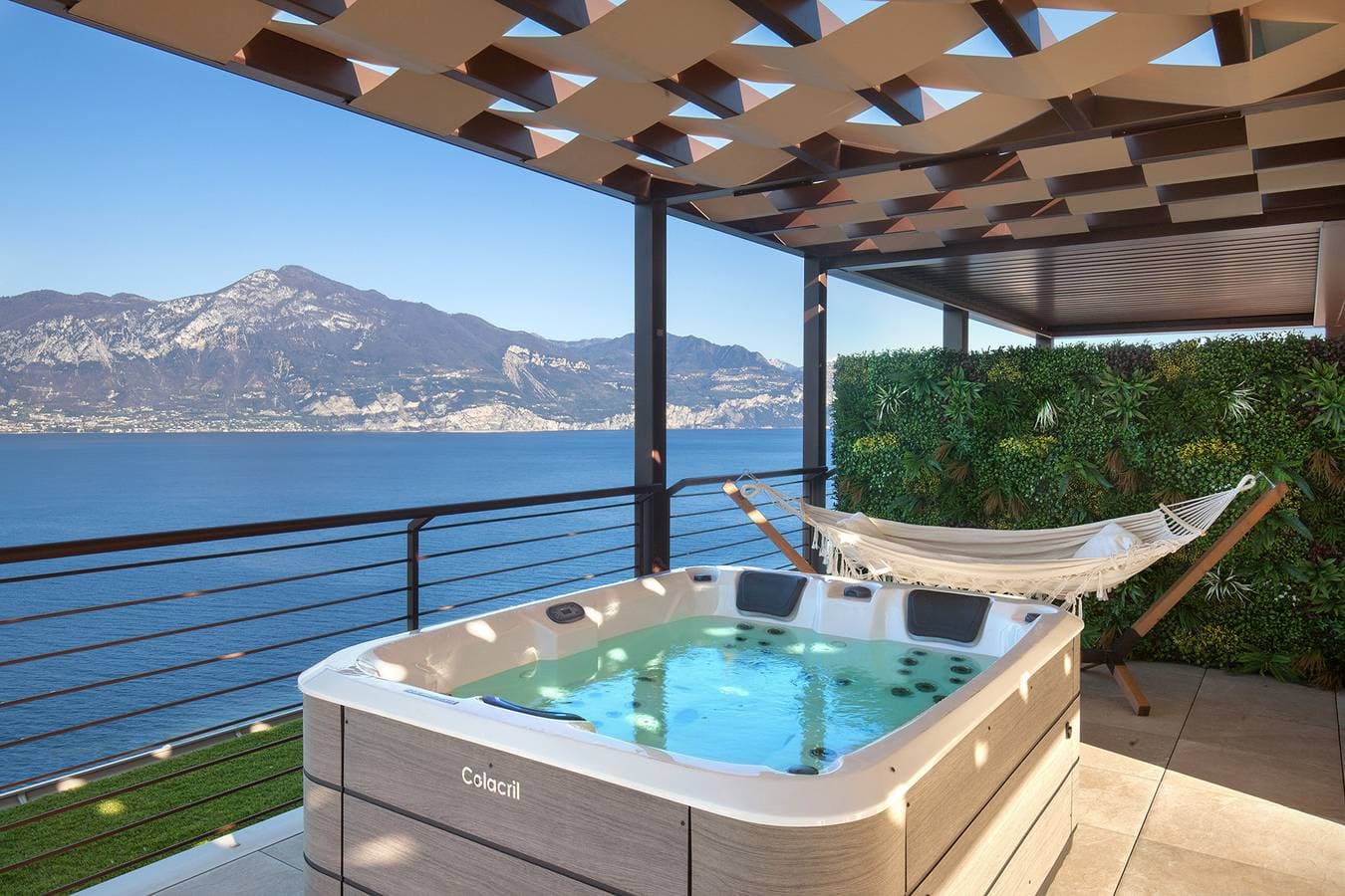 Foto 10 von 33: Wally s Terrace Apartment With Pool